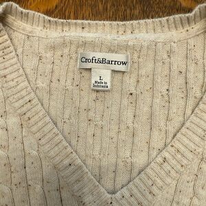 Croft & Barrow Cream V-Neck Sweater with Ribbed Knit